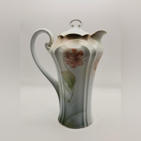 Antique Bavarian Porcelain Chocolate Pot RS Bavaria Gold Trim - Picture 2 of 15